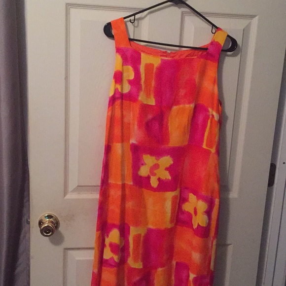 Beautiful bright sun dress - Picture 3 of 4